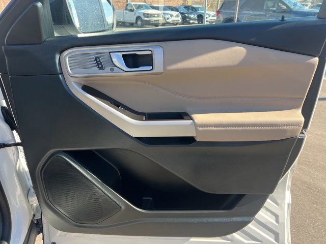 Used 2024 Ford Explorer Limited image 10