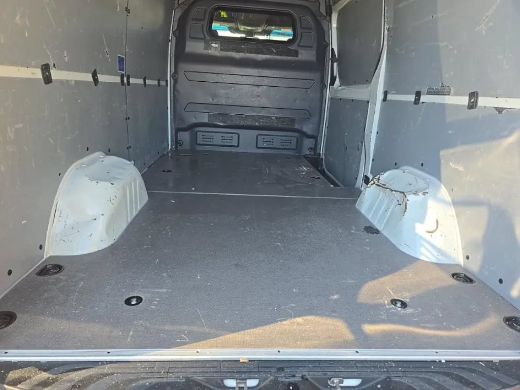 Used 2021 Mercedes-Benz Sprinter 2500 w/ Driver Convenience Package image 20