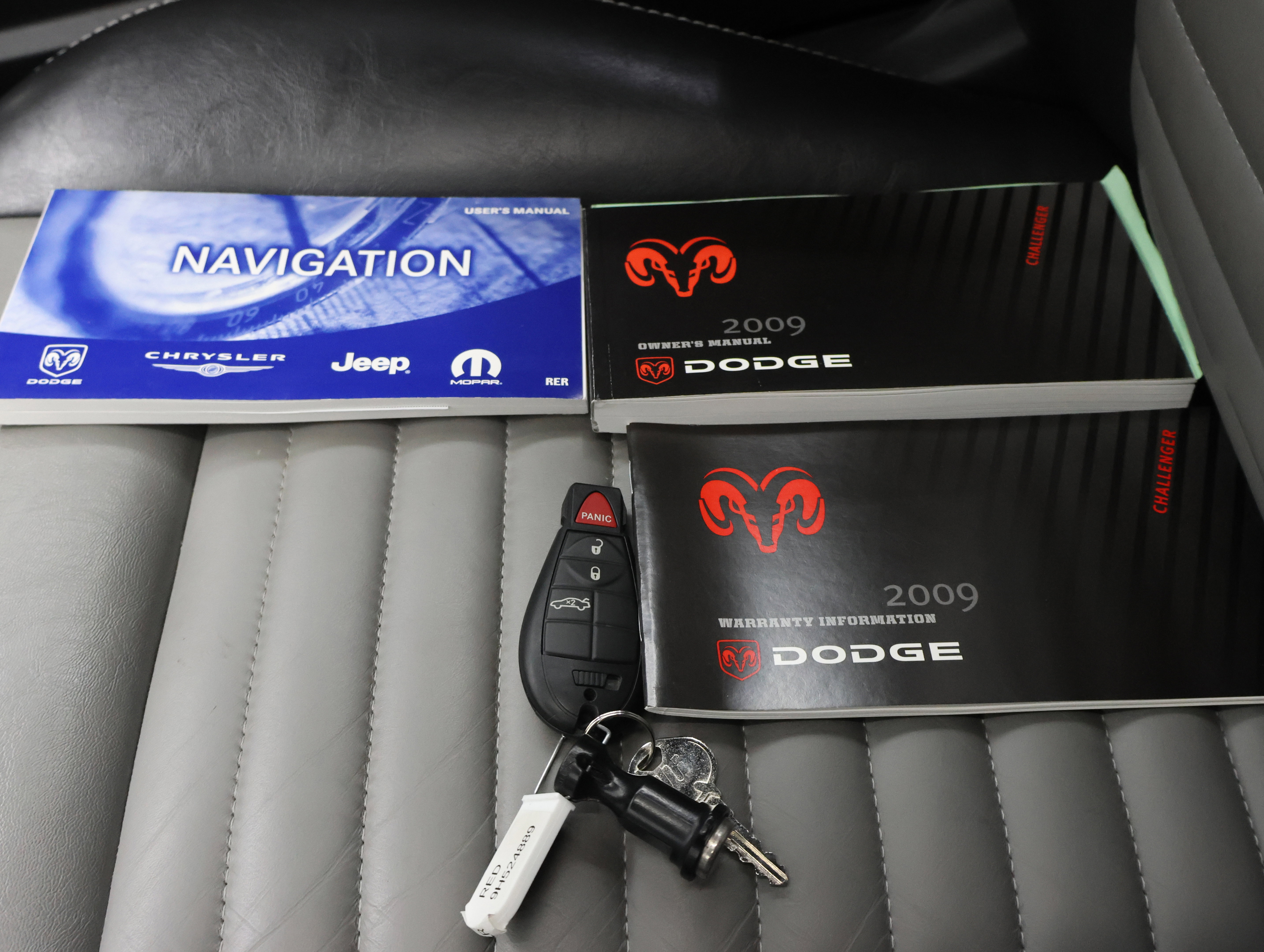 Used 2009 Dodge Challenger R/T image 52