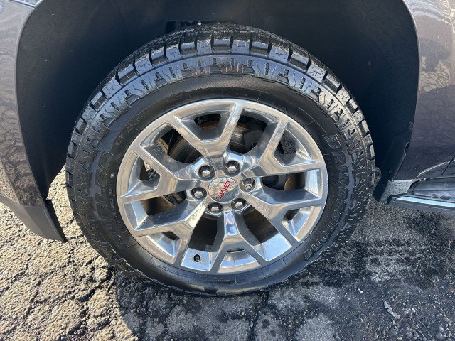 Used 2015 GMC Yukon XL SLE w/ Convenience Package image 18