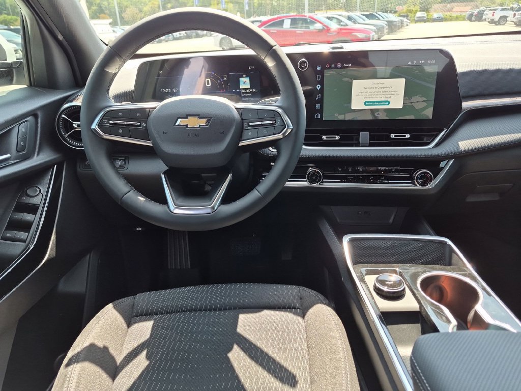New 2027 Chevrolet Equinox LT w/ Safety and Technology Package FWD image 32