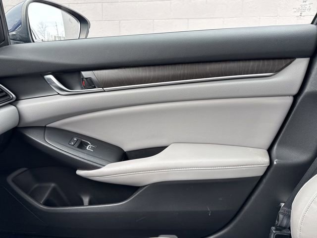 Certified 2018 Honda Accord Touring image 29