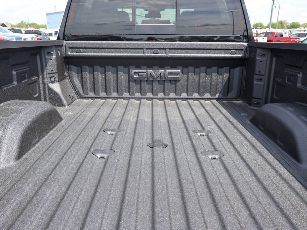 New 2026 GMC Sierra 3500 SLT w/ SLT Premium Package AWD/4WD image 6
