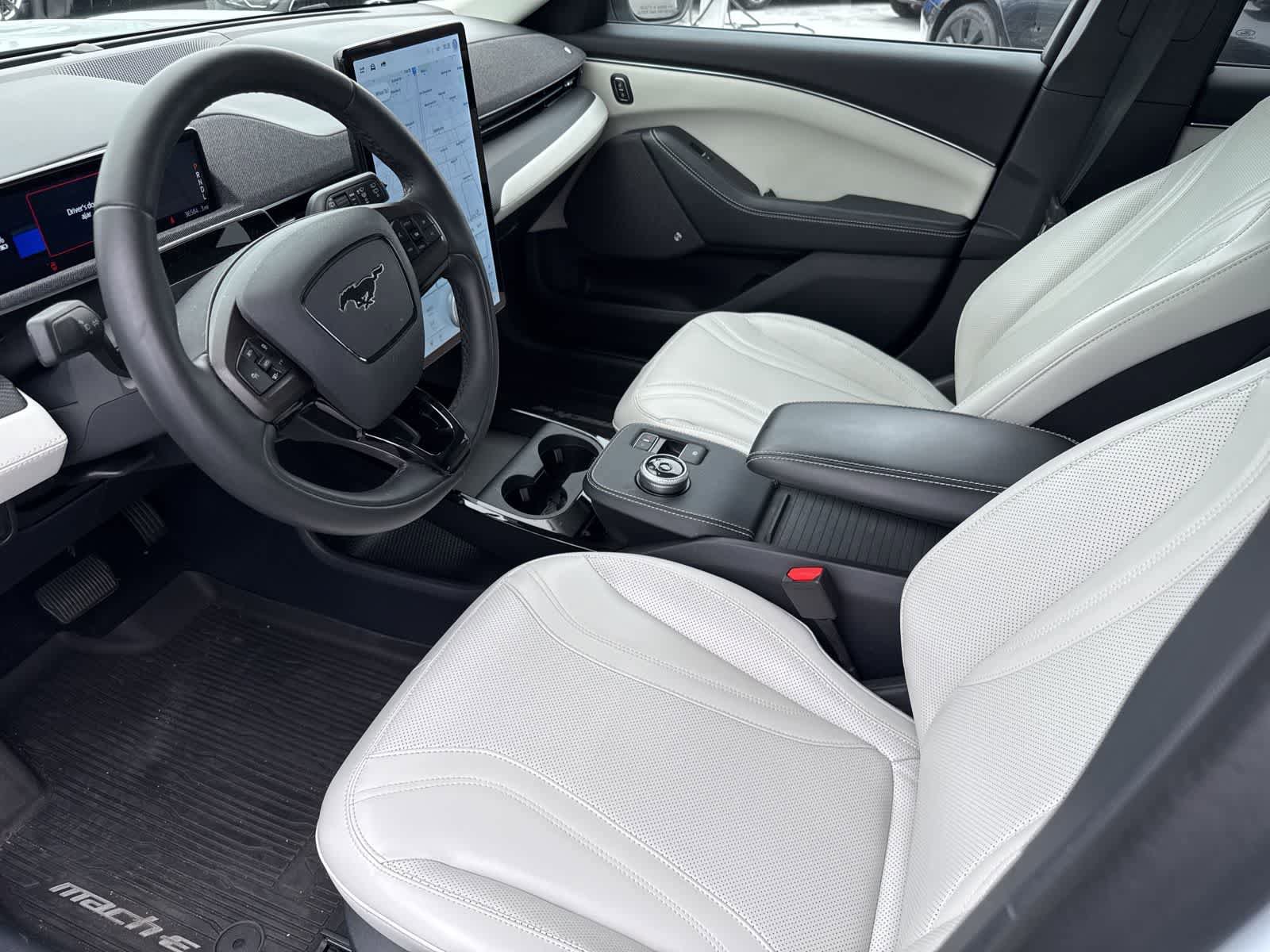 Used 2022 Ford Mustang Mach-E Premium RWD image 25