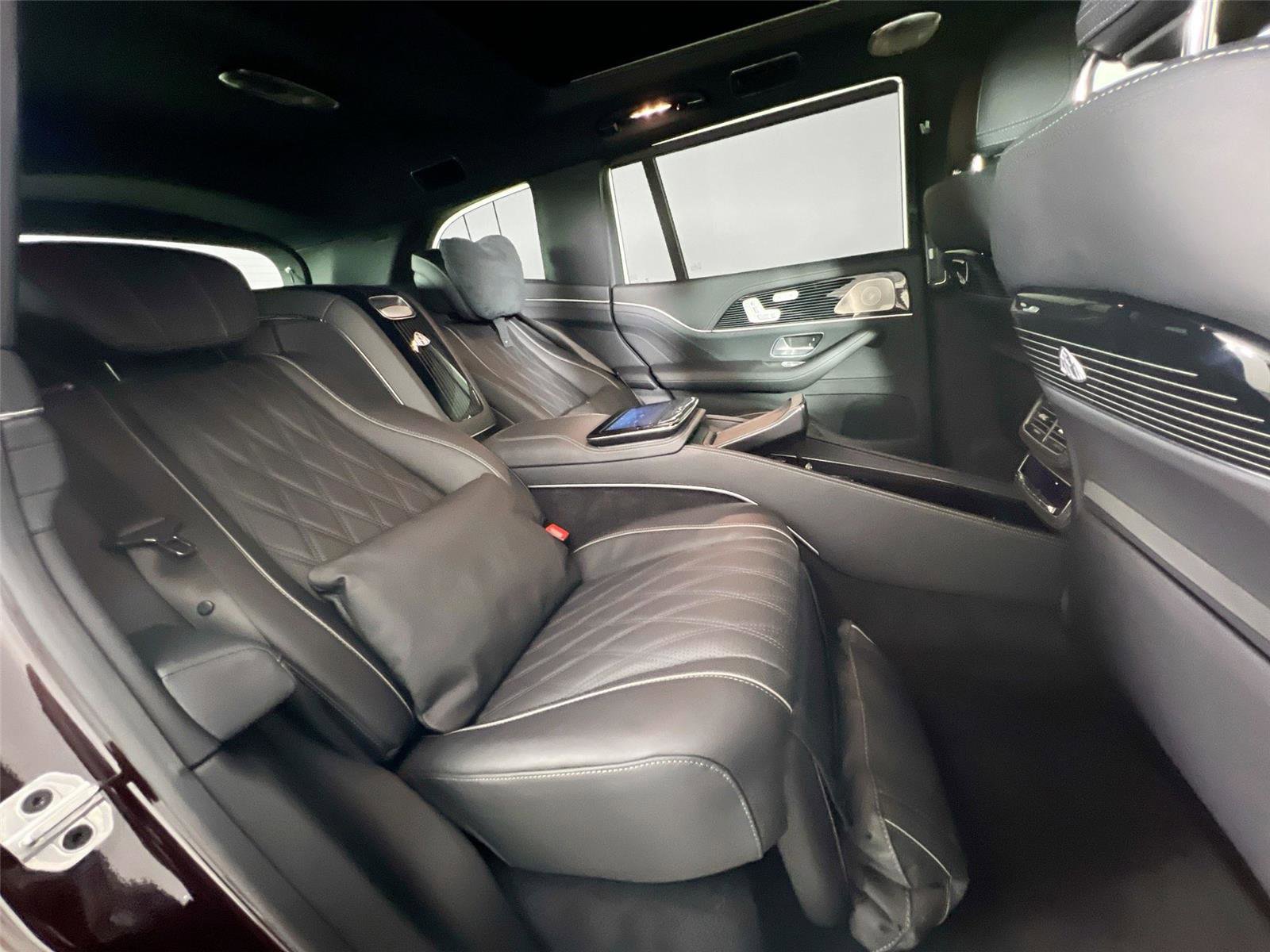 Certified 2024 Mercedes-Benz Maybach GLS 600 4MATIC image 24