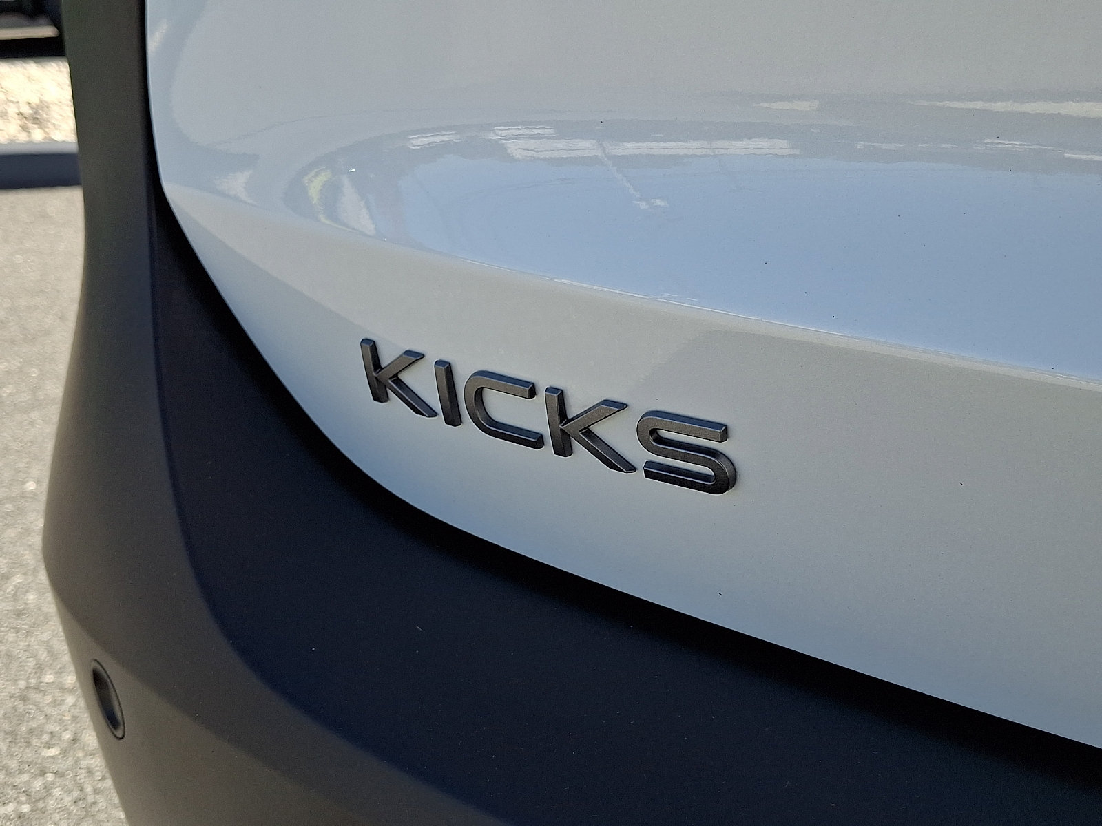 Certified 2026 Nissan Kicks SV w/ Cold Weather Package FWD image 30