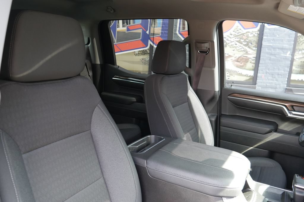 Used 2023 Chevrolet Silverado 1500 RST w/ Protection Package AWD/4WD image 12