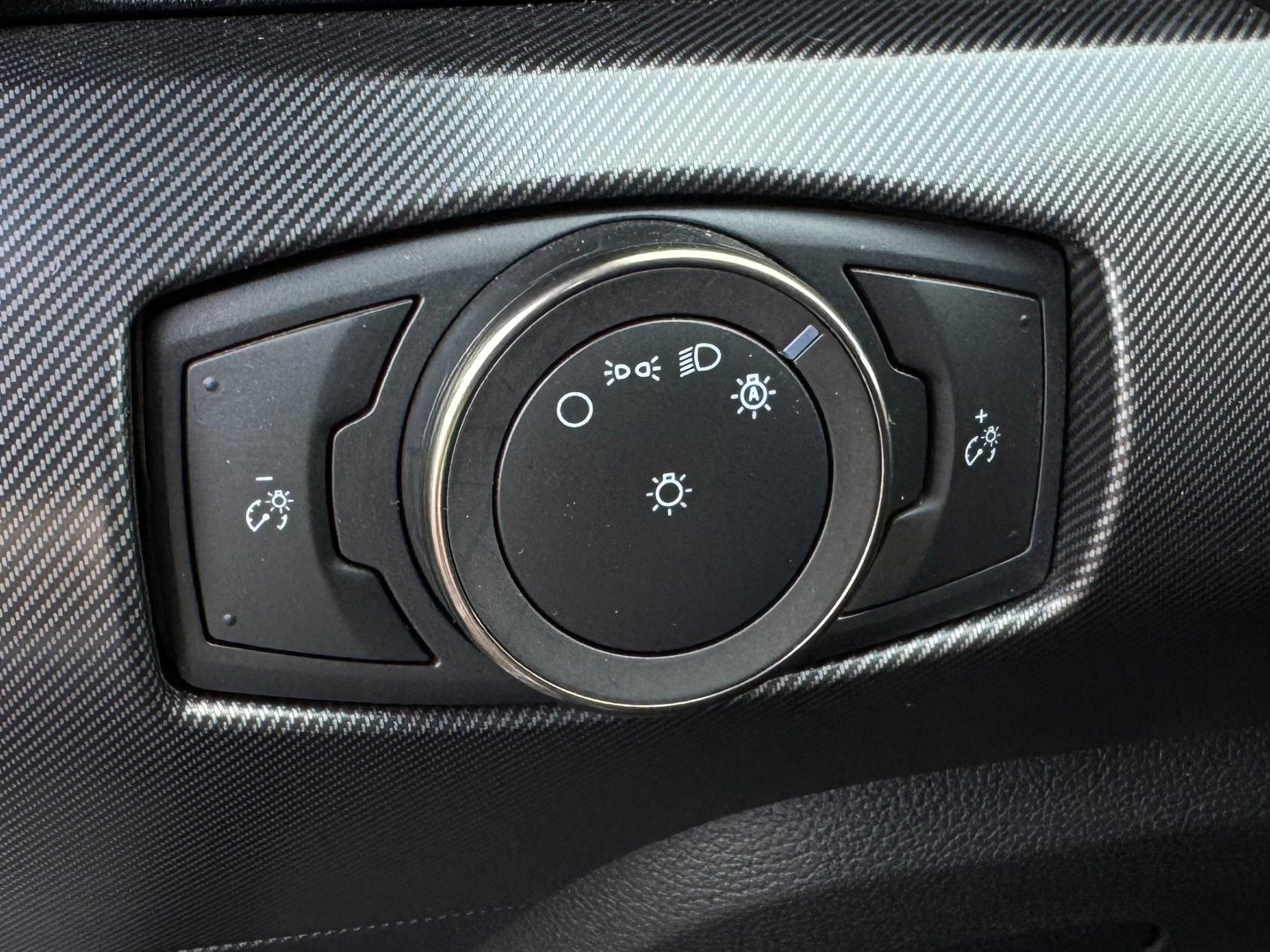 Used 2020 Ford Mustang Shelby GT500 w/ Technology Package image 18