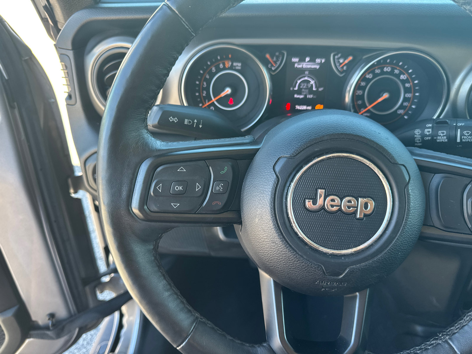 Used 2019 Jeep Wrangler Sport image 19
