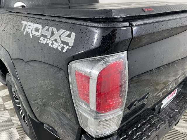Used 2020 Toyota Tacoma TRD Sport w/ Technology Package AWD/4WD image 18