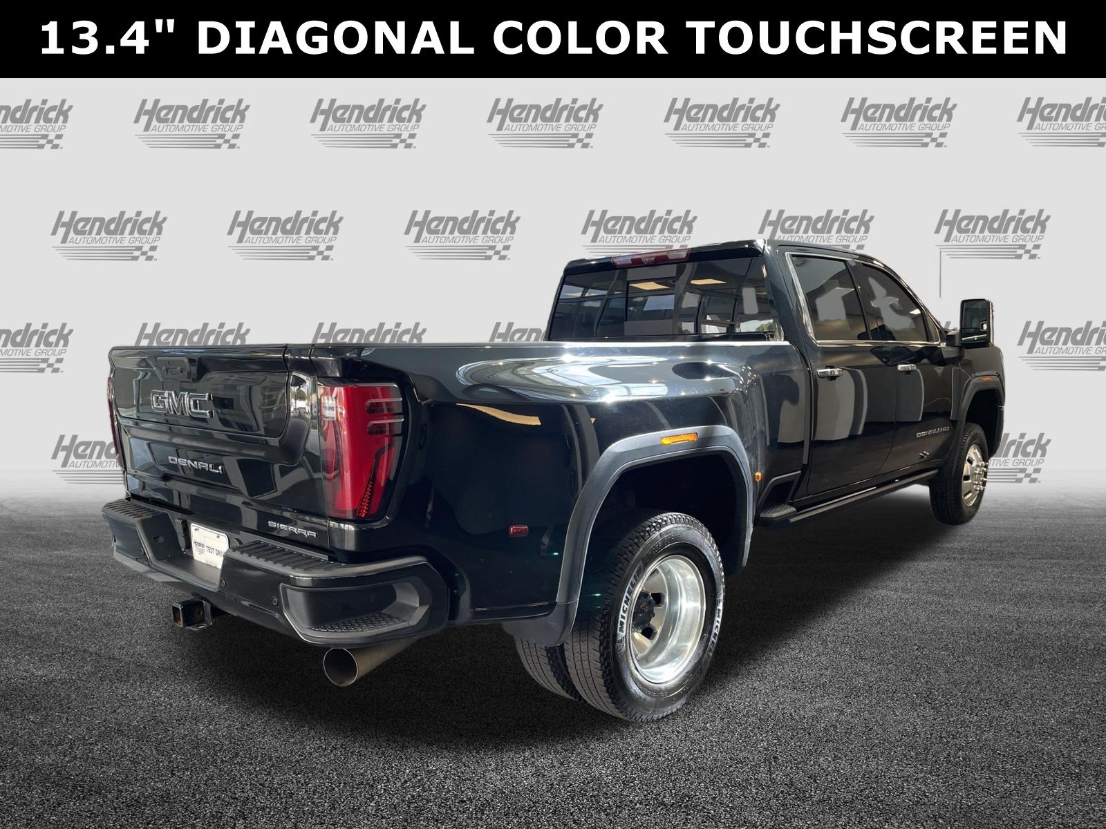 Used 2024 GMC Sierra 3500 Denali Ultimate AWD/4WD image 10