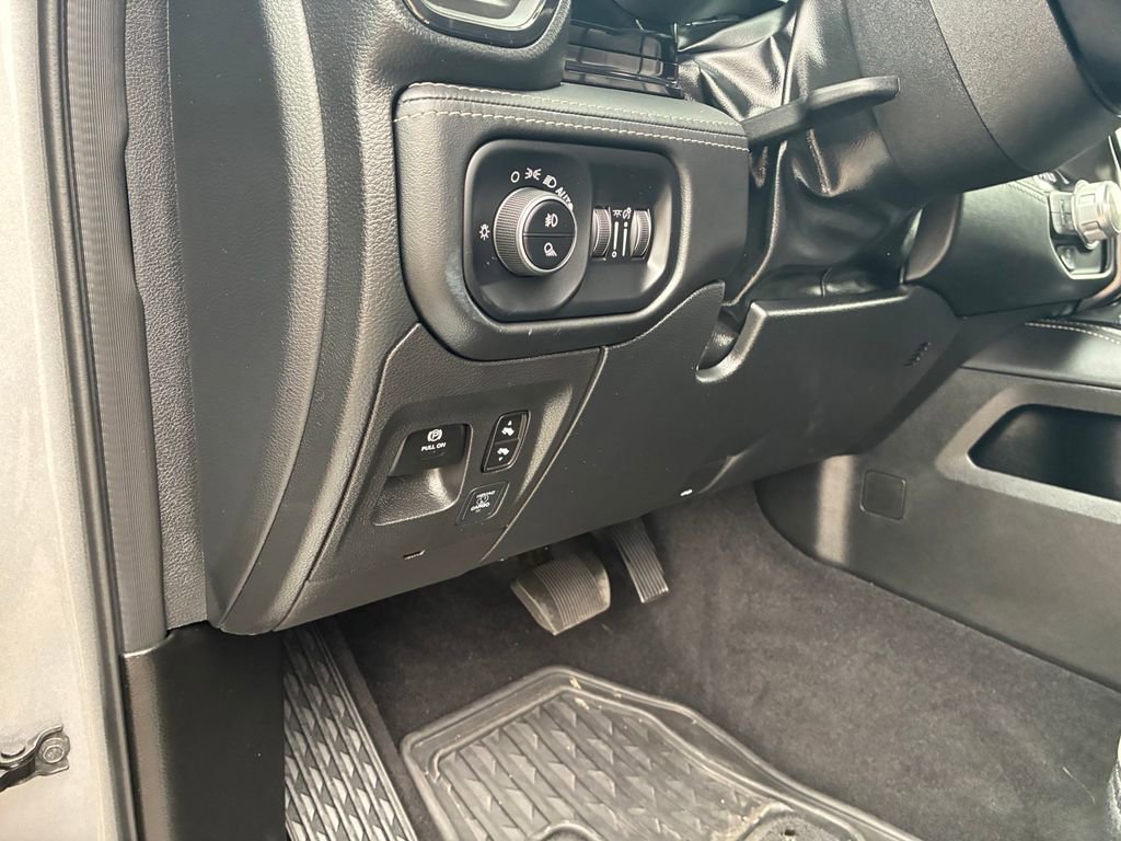 Used 2025 RAM 1500 Limited w/ Bed Utility Group image 22