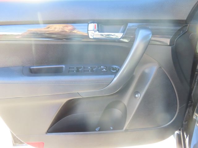 Used 2012 Kia Sorento LX w/ Convenience Pkg image 12