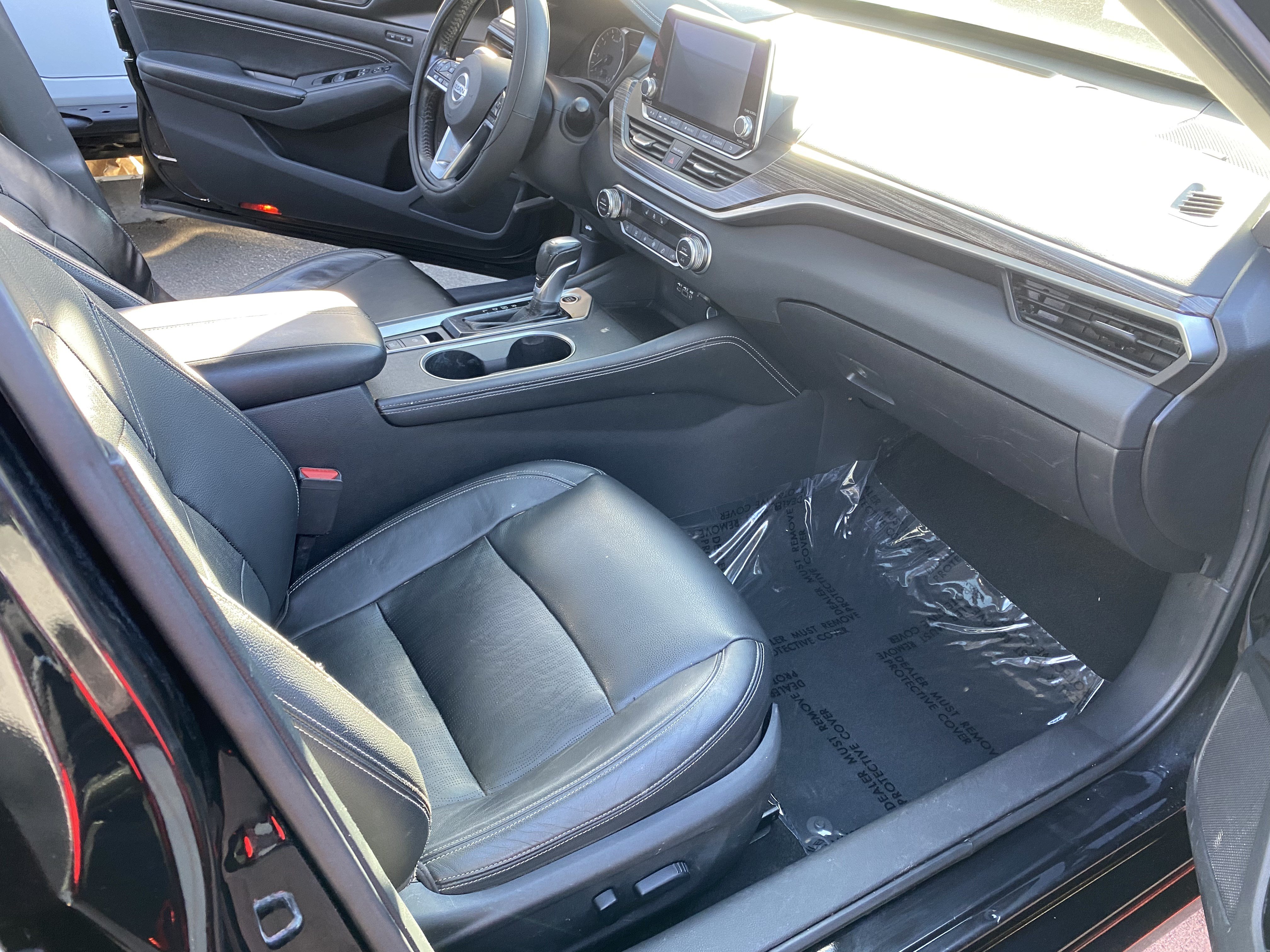 Used 2019 Nissan Altima 2.5 Platinum FWD image 16