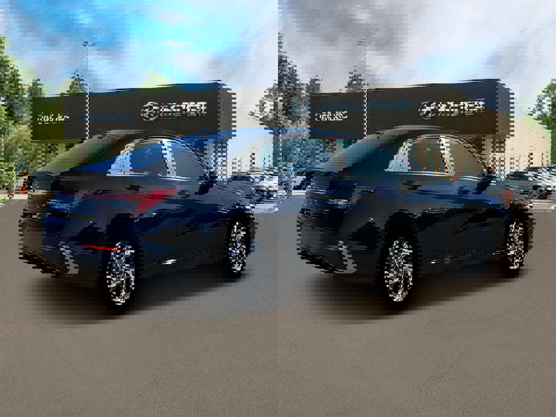 New 2025 Hyundai Elantra SEL image 8