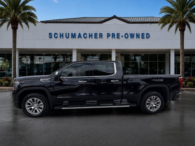 Used 2025 GMC Sierra 1500 Denali AWD/4WD image 4