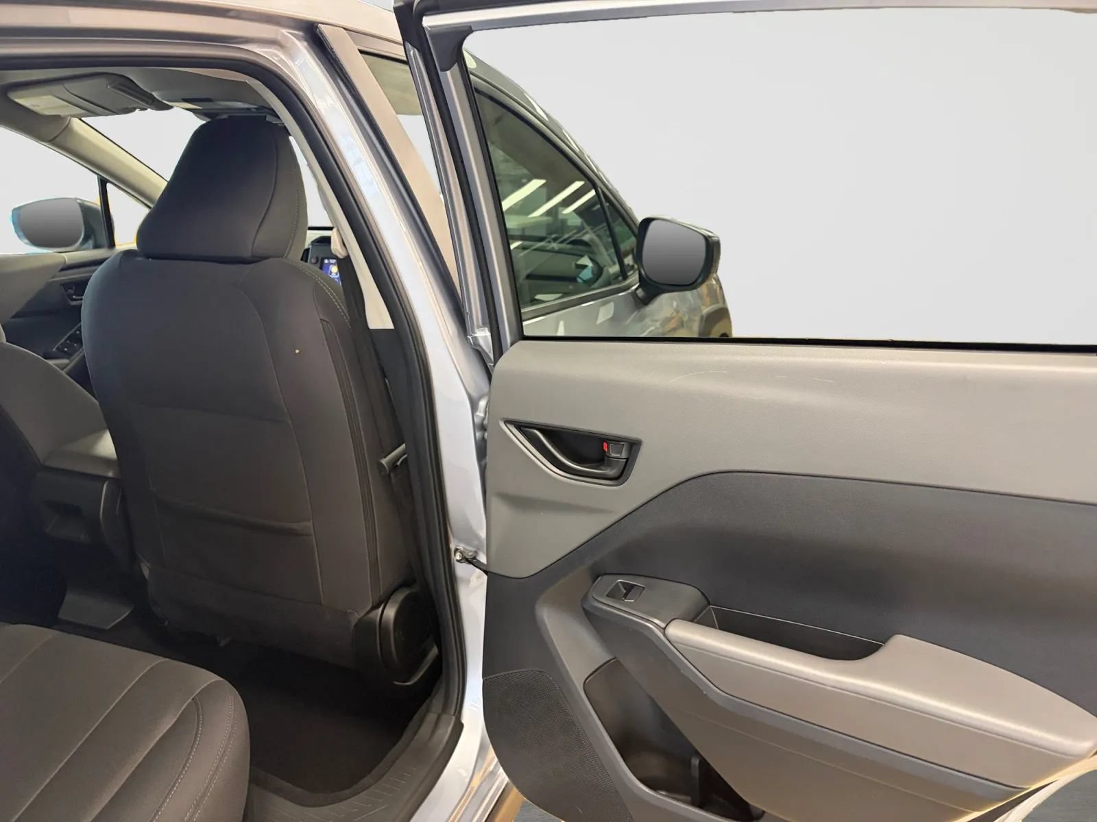 Used 2024 Subaru Crosstrek 2.0i AWD/4WD image 17