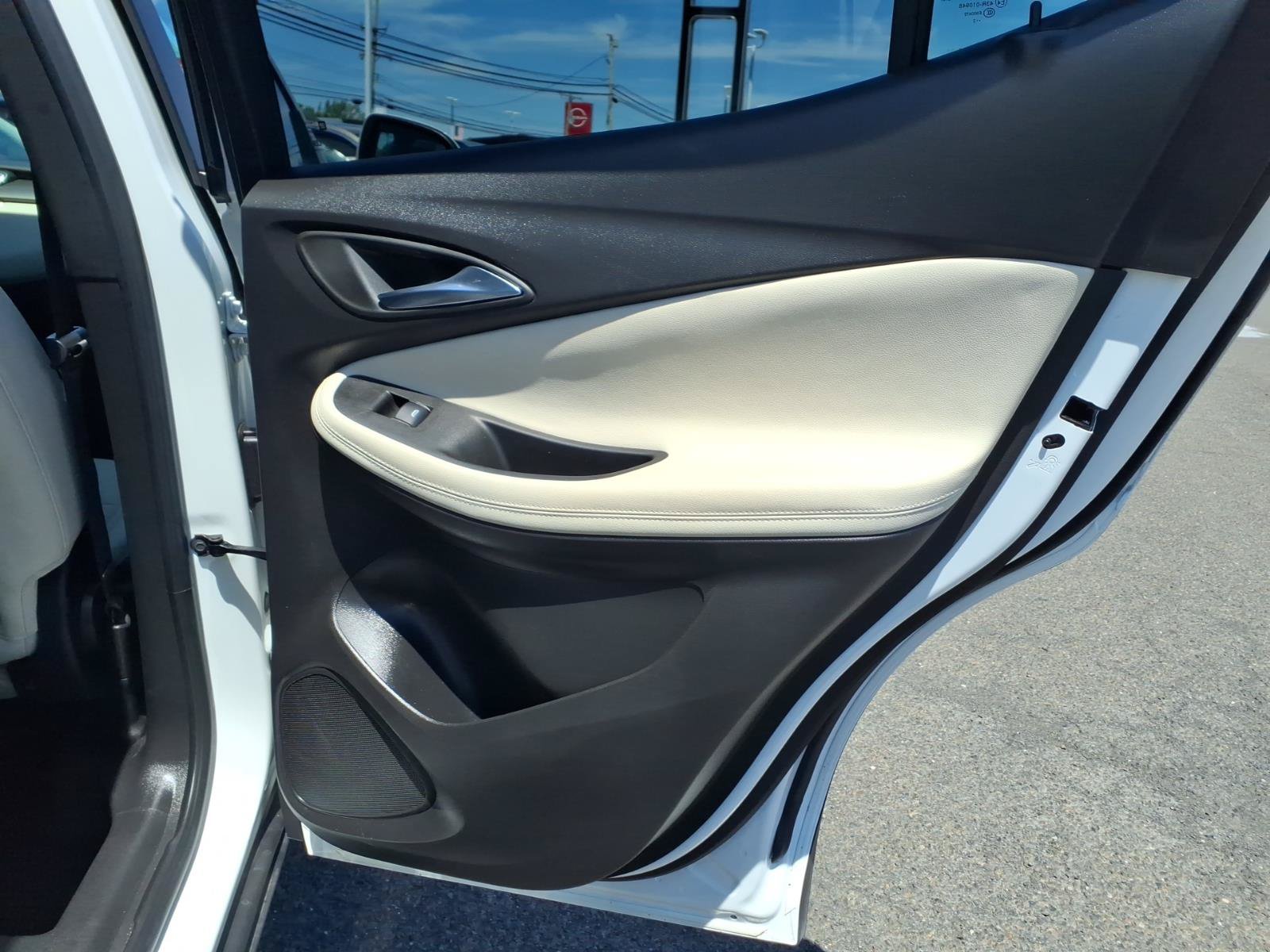 Used 2023 Buick Encore GX Select FWD image 27