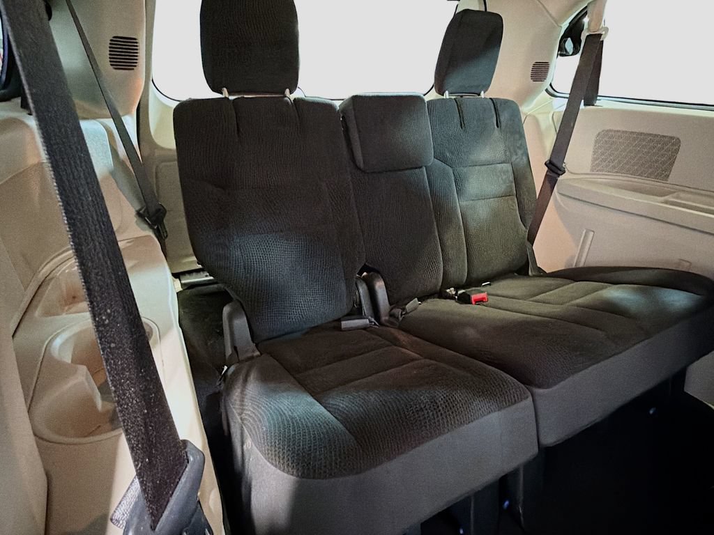 Used 2019 Dodge Grand Caravan SE w/ UConnect Hands-Free Group FWD image 23