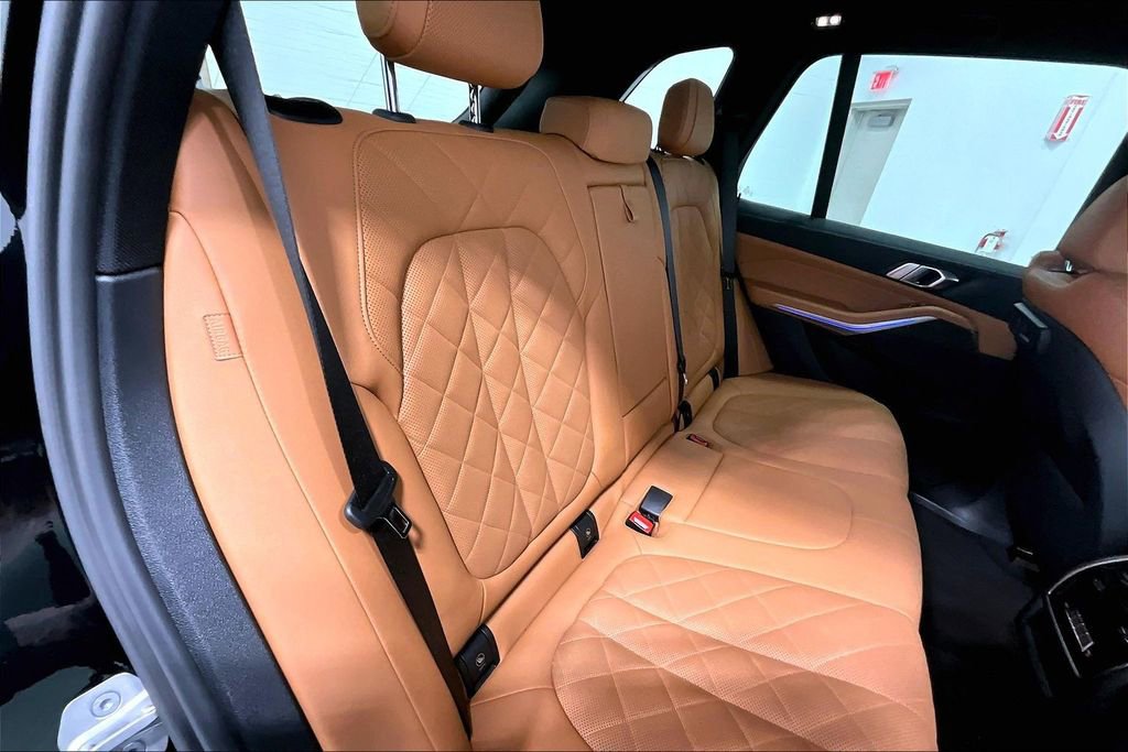 Used 2023 BMW X5 xDrive40i w/ Parking Assistance Package image 27