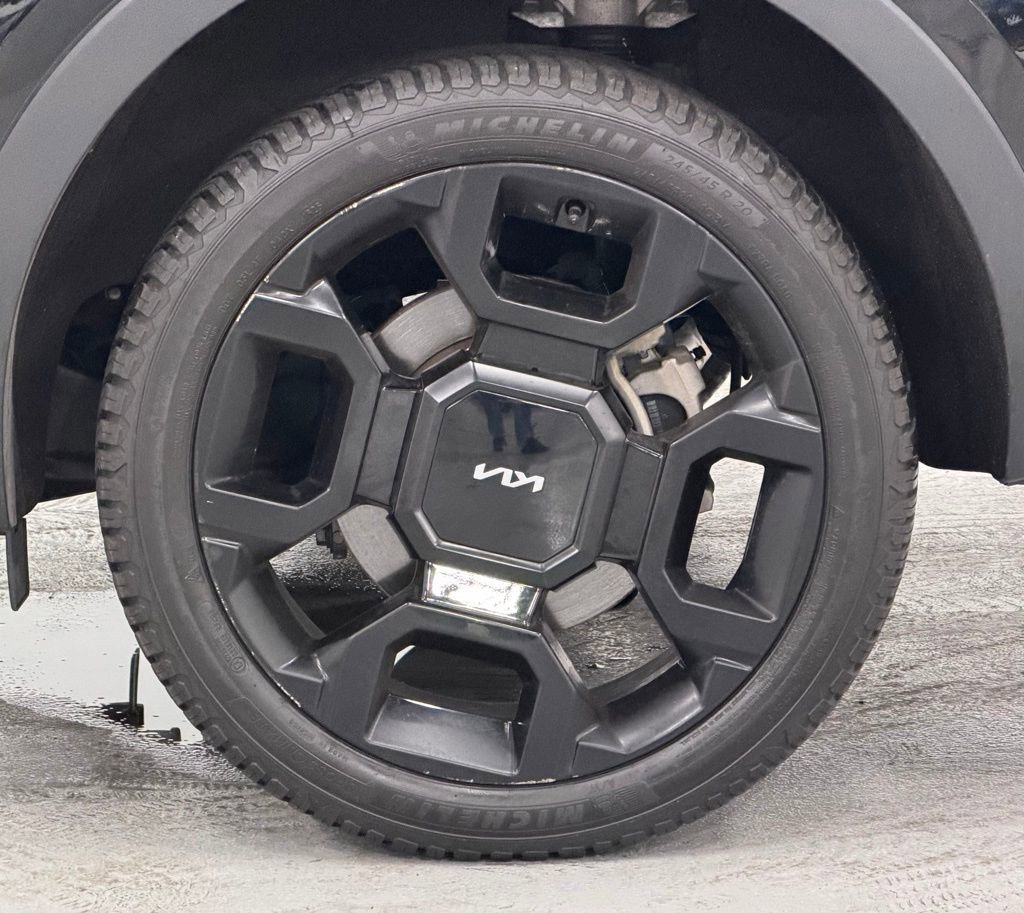 Used 2024 Kia Sorento SX image 9