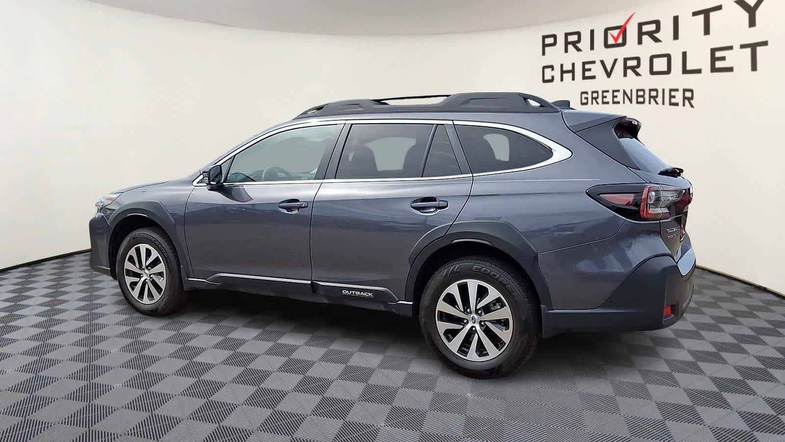 Used 2024 Subaru Outback Premium AWD/4WD image 6