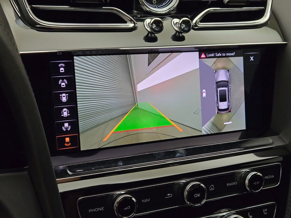 Used 2021 Bentley Bentayga Speed image 37