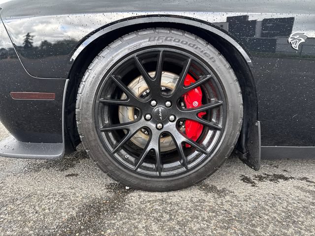Used 2016 Dodge Challenger SRT Hellcat RWD image 28
