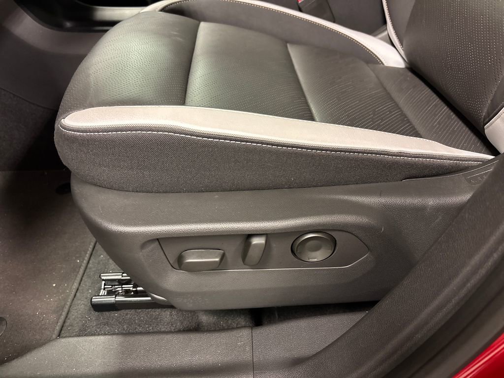 New 2025 Buick Envision Sport Touring AWD/4WD image 23