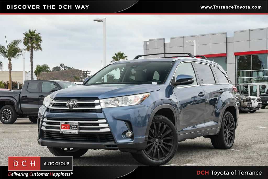 Used 2017 Toyota Highlander XLE