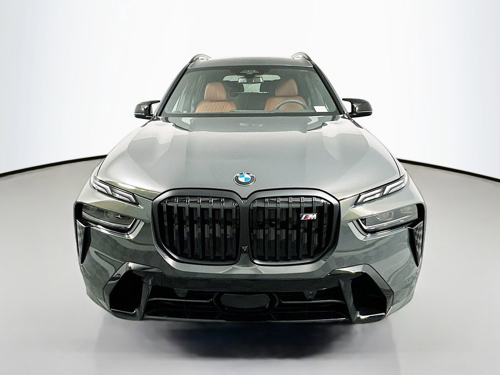 New 2026 BMW X7 M60i image 2