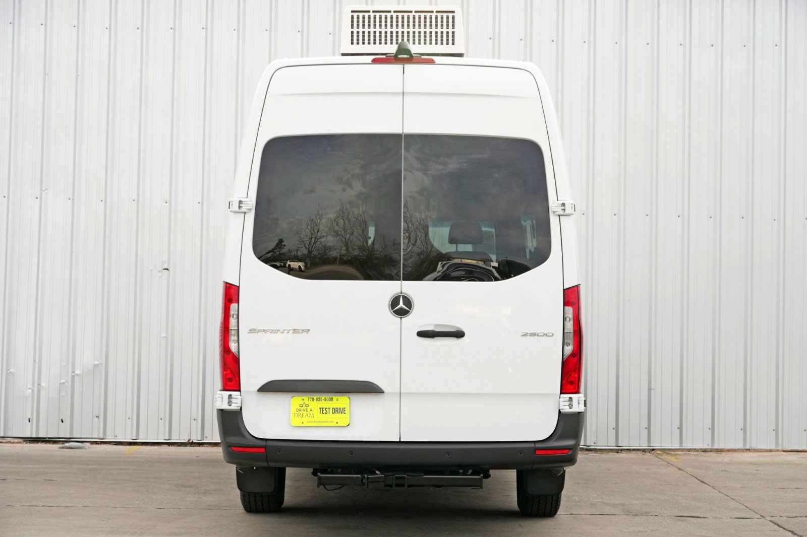 Used 2021 Mercedes-Benz Sprinter 2500 w/ Premium Plus Package image 11