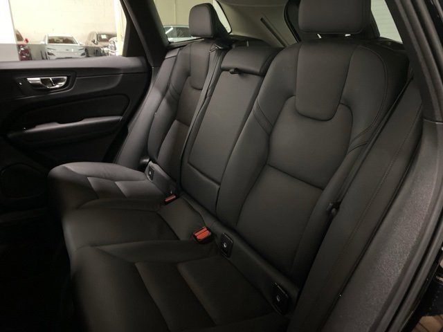 Used 2025 Volvo XC60 B5 Plus image 71