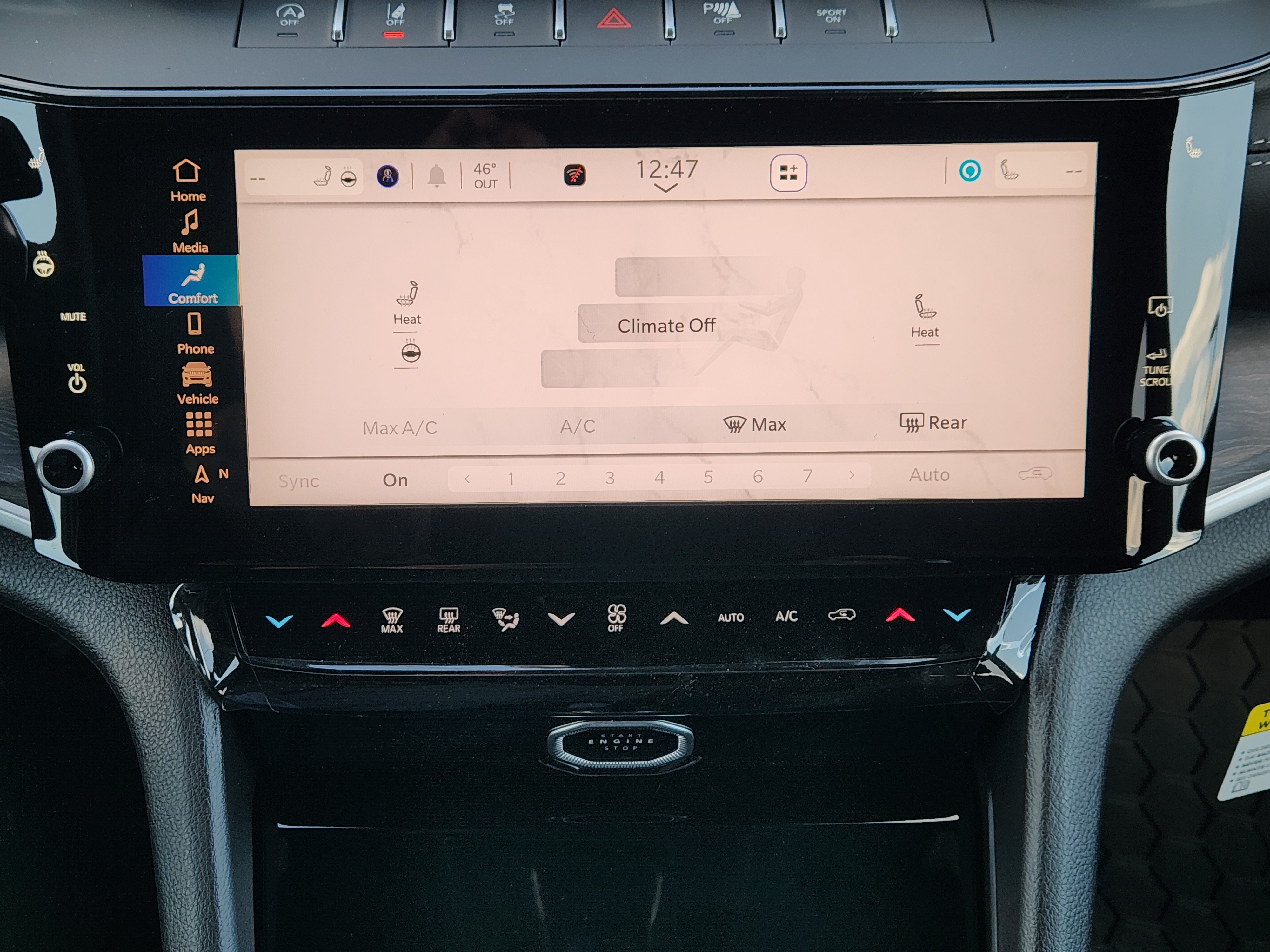 New 2026 Jeep Grand Cherokee Altitude RWD image 15