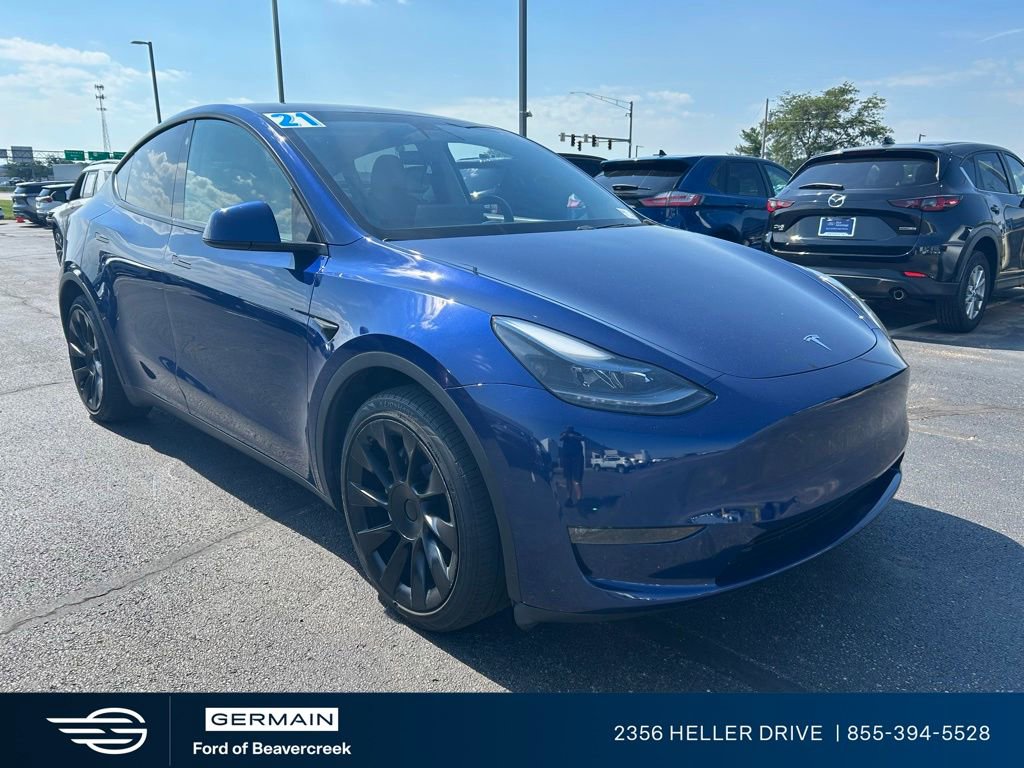 Used 2021 Tesla Model Y Long Range AWD/4WD image 1