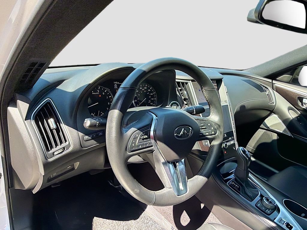 Used 2022 INFINITI Q50 Sensory image 9