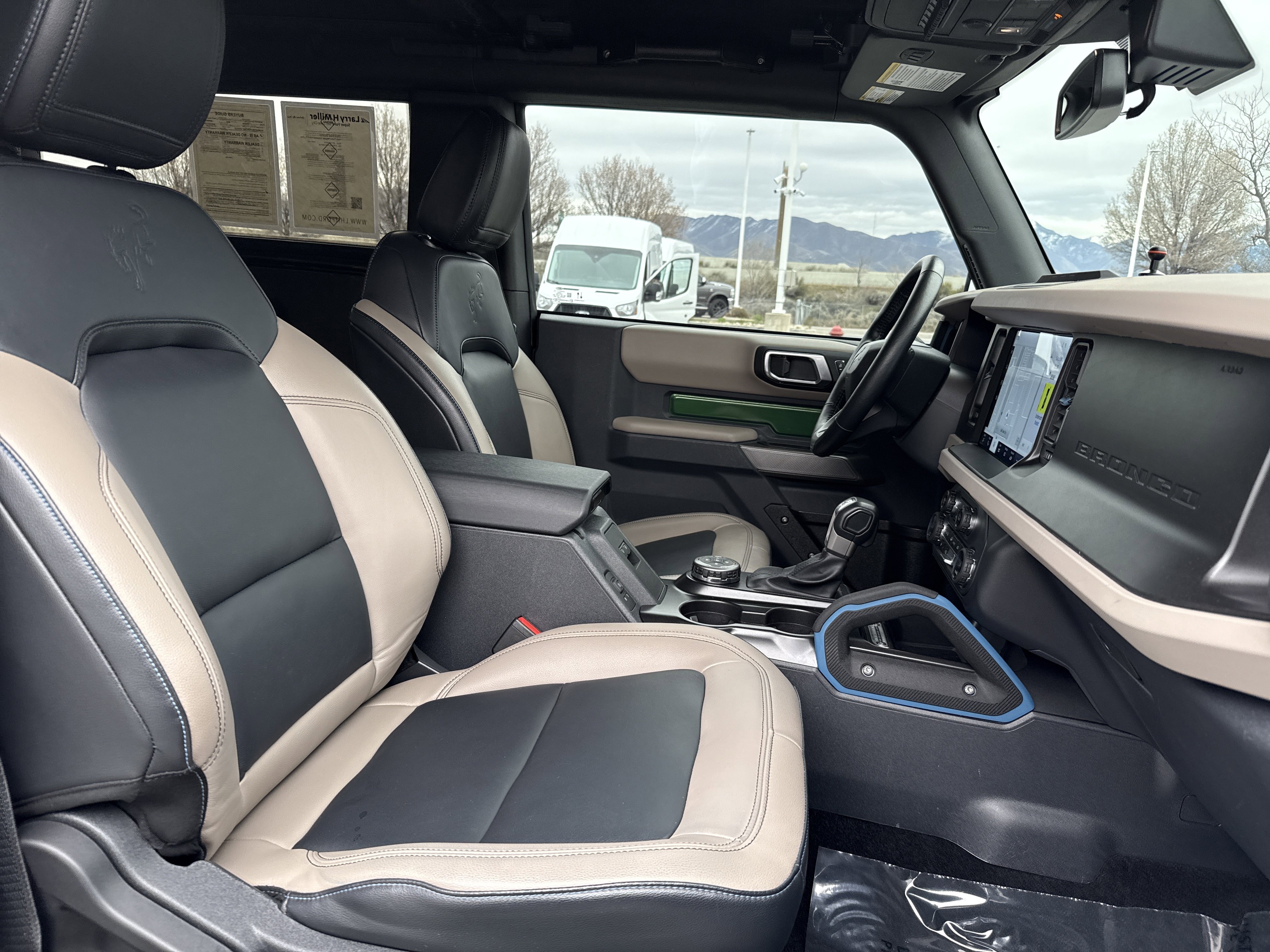 Used 2023 Ford Bronco Wildtrak image 28