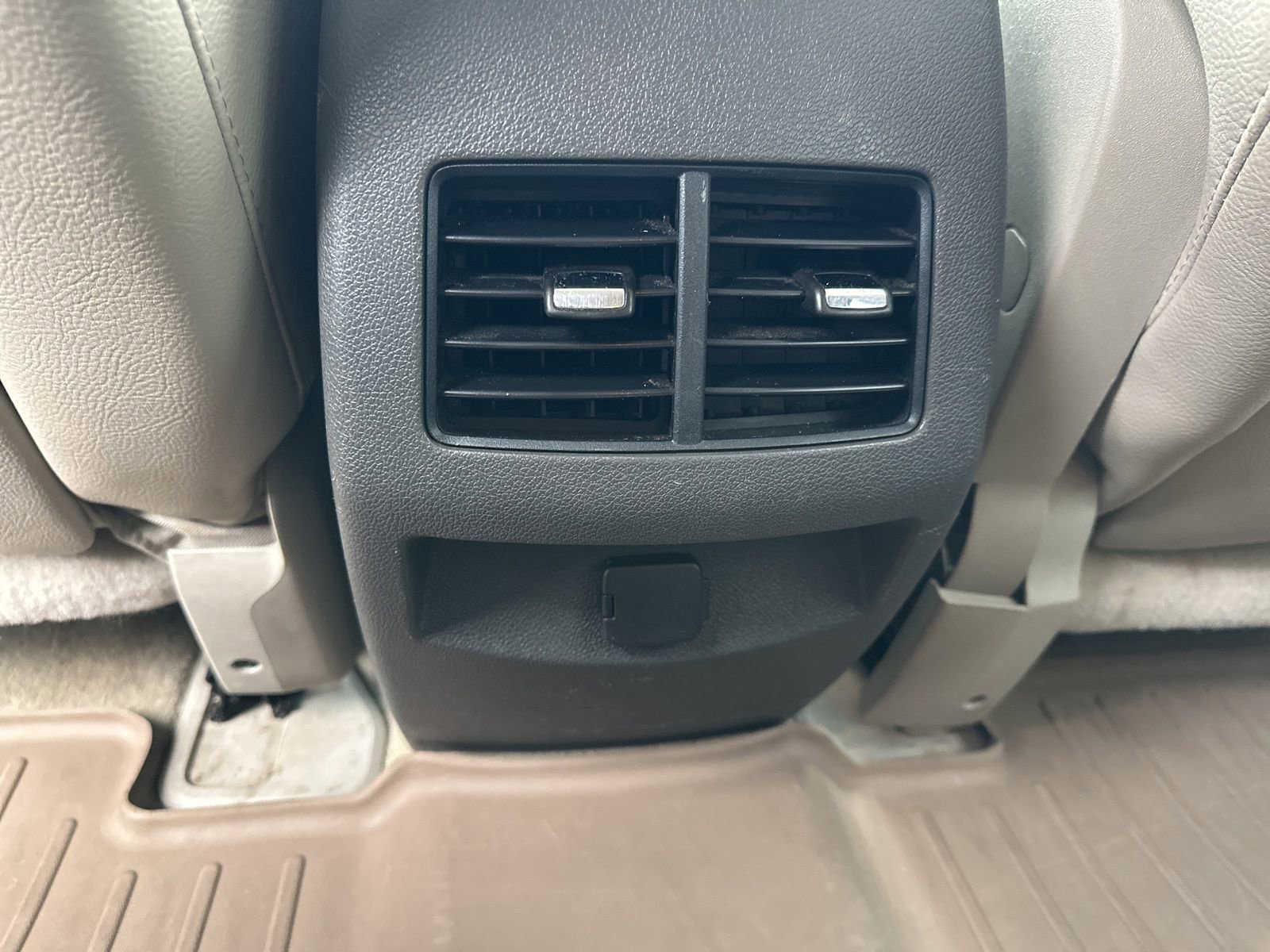 Used 2011 Ford Edge SEL w/ 202A Rapid Spec Order Code AWD/4WD image 24