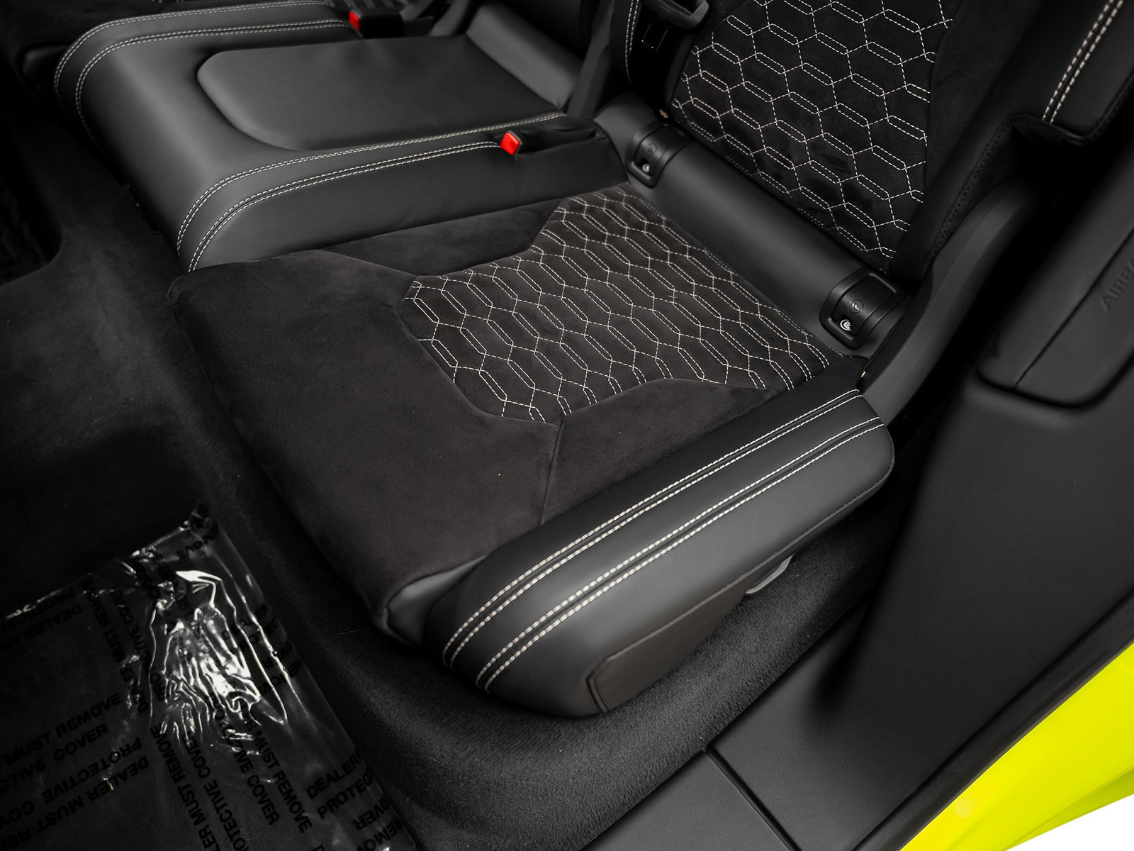 Used 2022 Lamborghini Urus AWD/4WD image 39