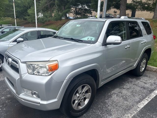 Used 2013 Toyota 4Runner SR5 w/ Convenience Pkg AWD/4WD image 2