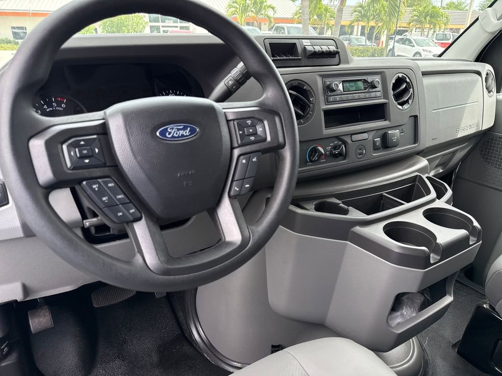 New 2026 Ford E-350 and Econoline 350 Super Duty w/ Power Equipment Group RWD image 5