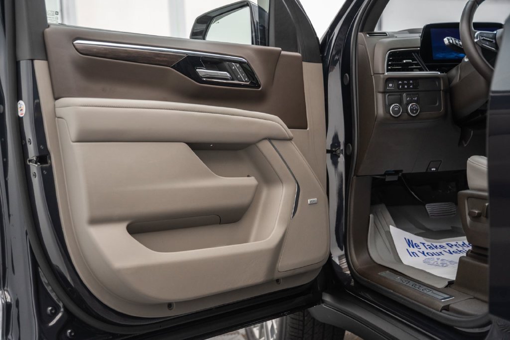 Used 2025 Chevrolet Tahoe LT w/ Comfort Package RWD image 45