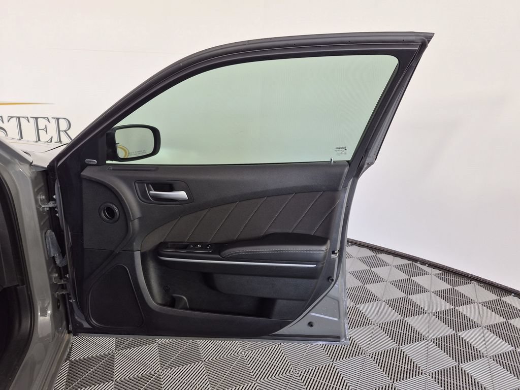 Used 2023 Dodge Charger SXT RWD image 34