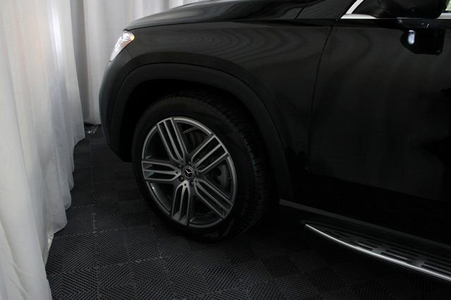 New 2026 Mercedes-Benz GLS 450 4MATIC image 9
