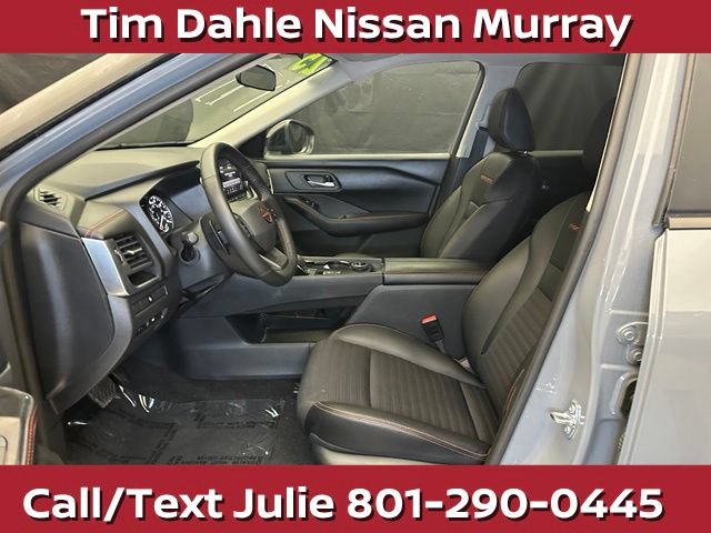 Used 2025 Nissan Rogue SV AWD/4WD image 21