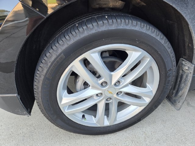 Used 2021 Chevrolet Equinox Premier FWD image 9