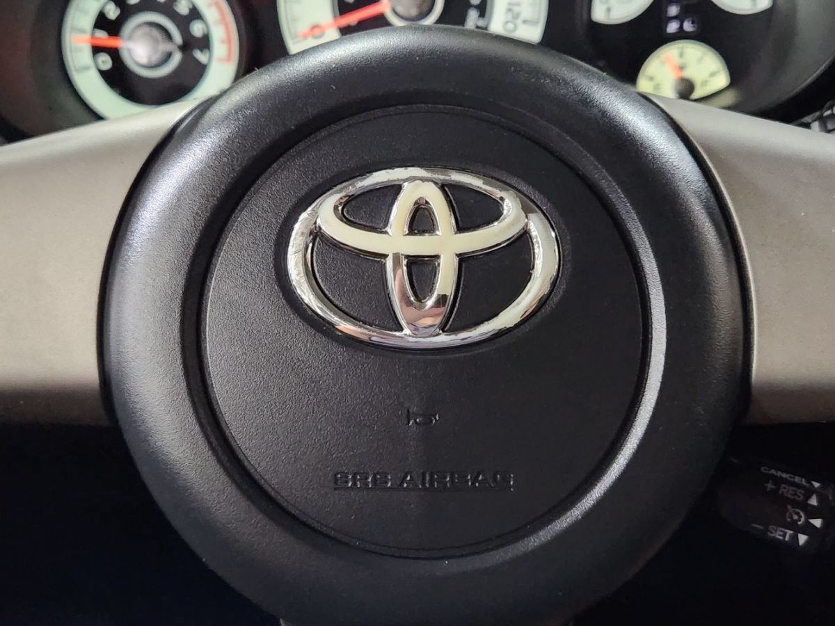 Used 2008 Toyota FJ Cruiser 4WD image 46