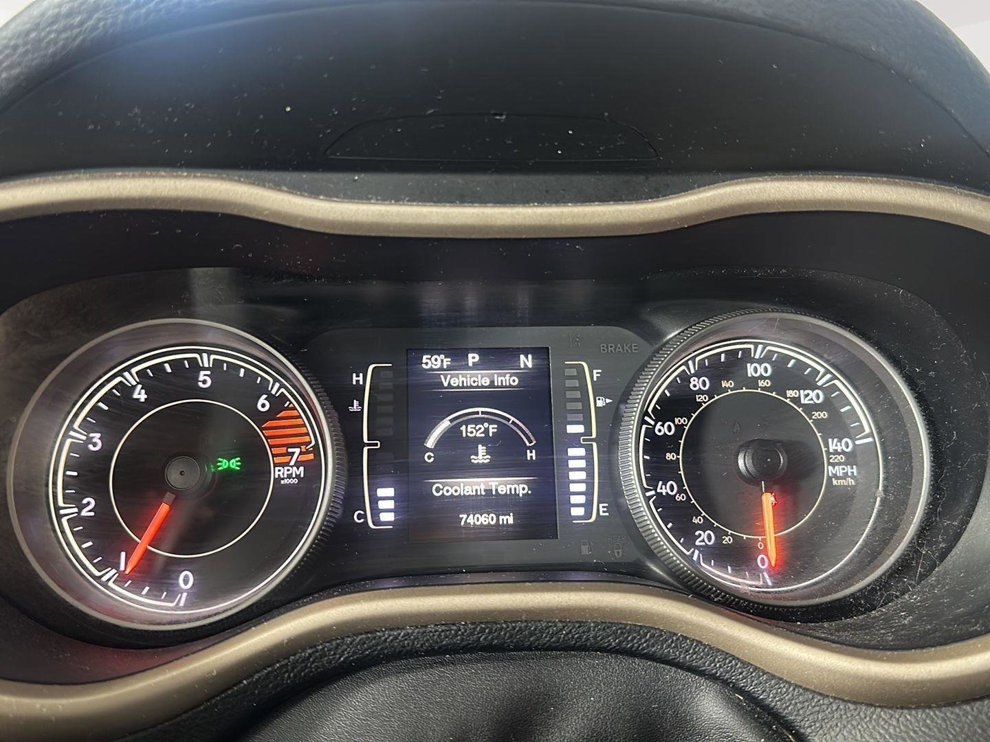 Used 2017 Jeep Cherokee Latitude FWD image 7