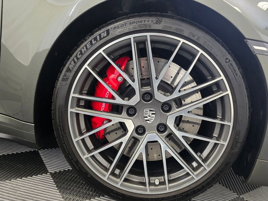 Certified 2022 Porsche 911 Turbo image 21