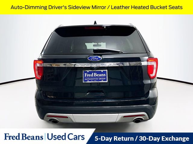Used 2017 Ford Explorer XLT w/ Equipment Group 202A image 7